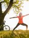 Ragazza che fa sport all'aperto per migliorare salute e benessere naturale